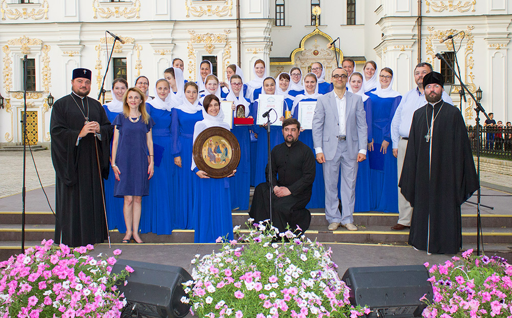 Запрошуємо до участі співочі колективи парафій та недільних шкіл України!